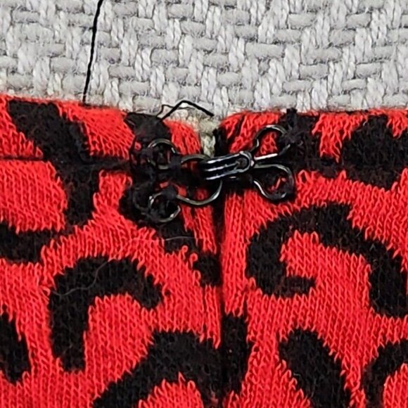 Spense Black & Red Cheeta Print Bodycon Midi Dress Size 4 Sleeveless EUC Fitted - Picture 11 of 12